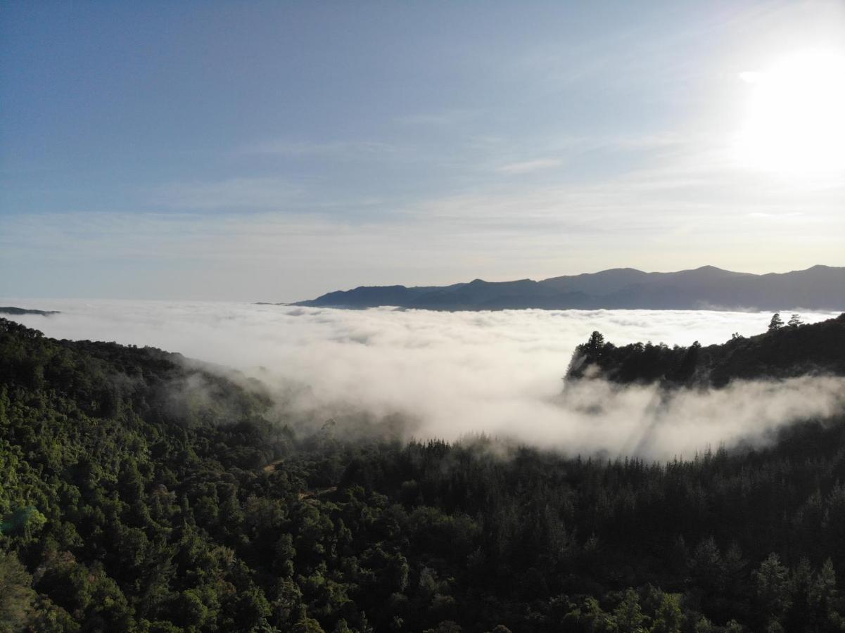 Hotel Golden Bay Glamping Takaka Esterno foto